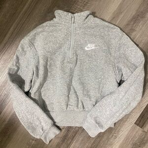 Girls Nike Gray cropped Sweatshirt